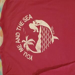 EUC Salt Life 'Mermaid' tshirt Hot Pink Size Large